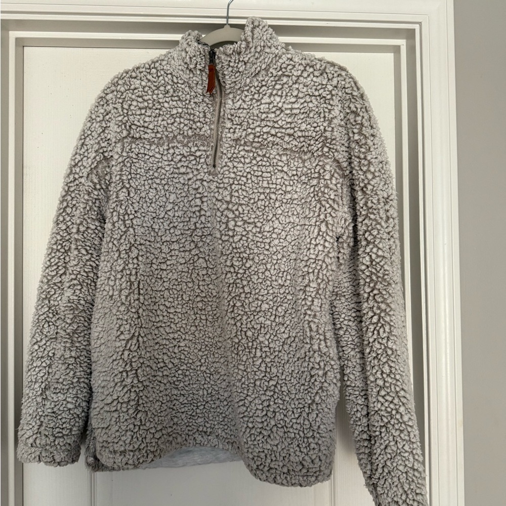 Thread and supply pull over size medium